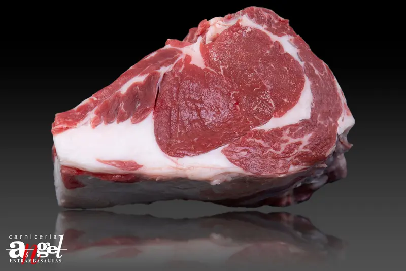 3 chuletas de ternera Extra - 1 Kg.