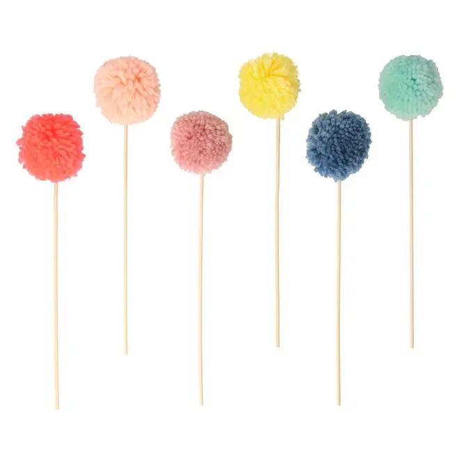 Adornos para tartas con pompones