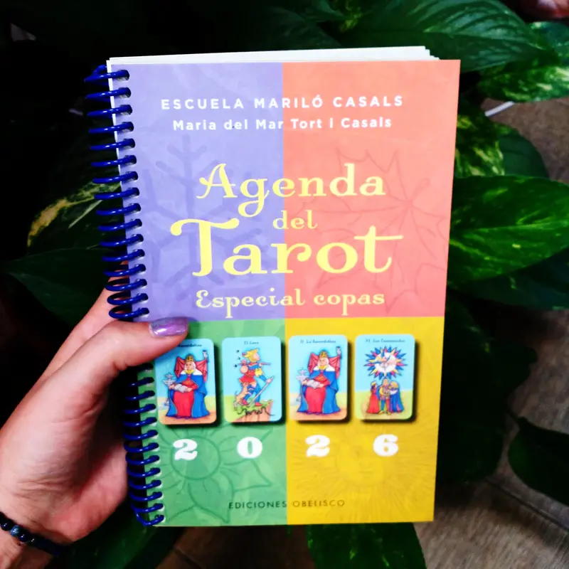 Agenda del Tarot 2026, Especial Copas