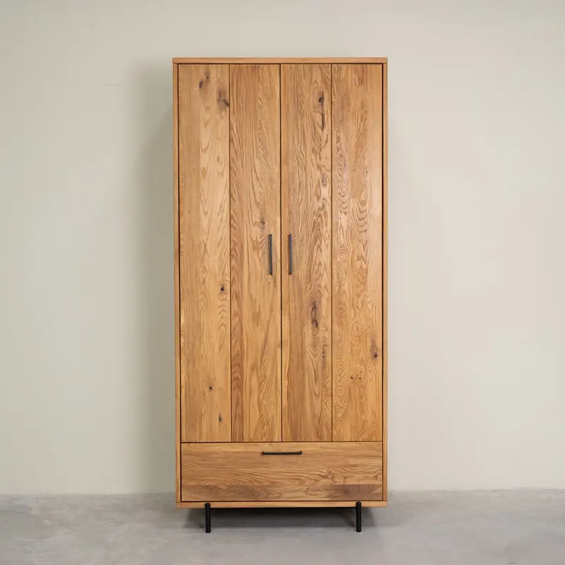Armoire en bois massif Normandie - NordicStory