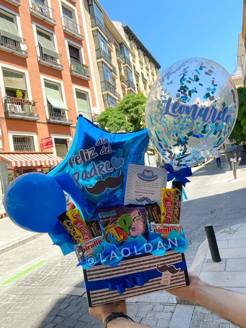 Arreglo Globos con Chocolates Venezolanos