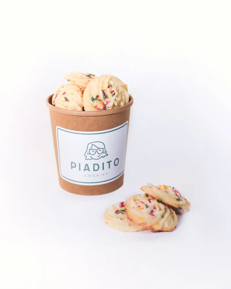Bote pequeño pastas de mantequilla Piadito con granillos de colores