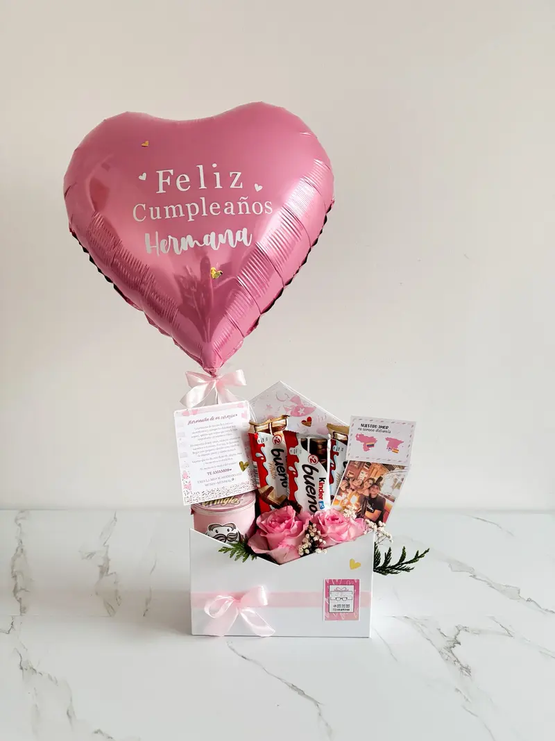 CAJA Sobre con rosas, chocolates y globo personalizado