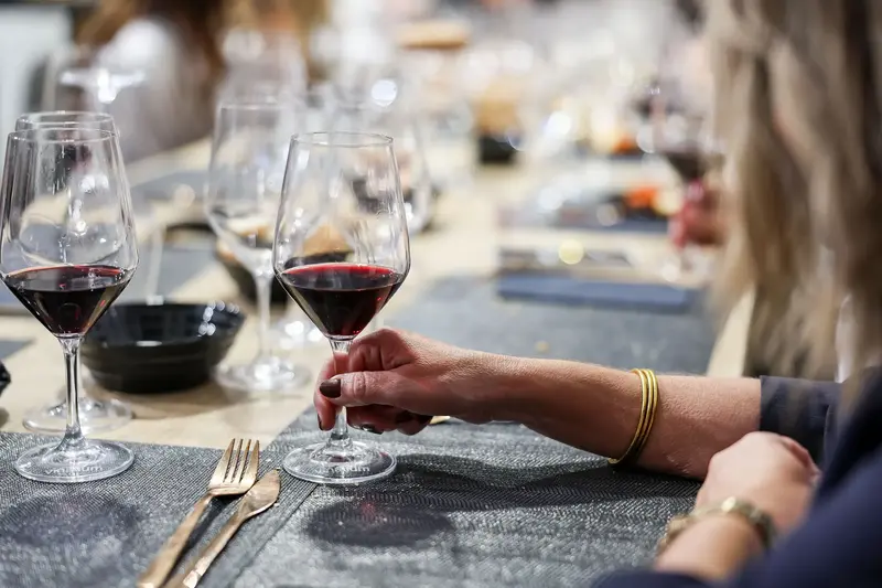 Cata de vinos añadas antiguas