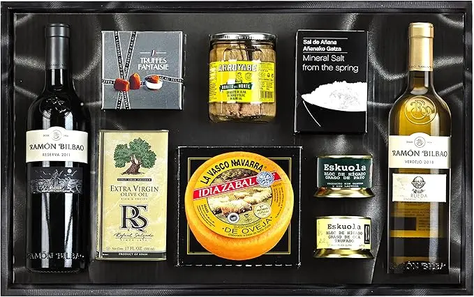 Cesta de Navidad Gourmet Cia&Co Lote B108 en Caja de Madera. Un regalo premium con Paleta Ibérica de Bellota, bebidas de primeras marcas y un surtido de dulces, todo en una caja de madera.