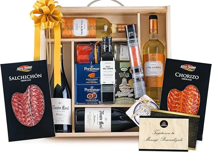 Cesta de Navidad Gourmet en Caja de Madera Cia&Co Lote A722. Un regalo premium con Paleta Ibérica, Cava, vinos, ibéricos, queso y un gran surtido de dulces en una caja de madera de lujo.