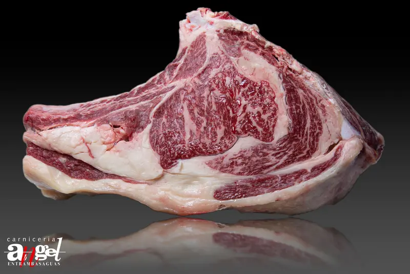 Chuleta de vaca Pinta - pieza 750 gr. | 1 kg. El kilo 38’90€