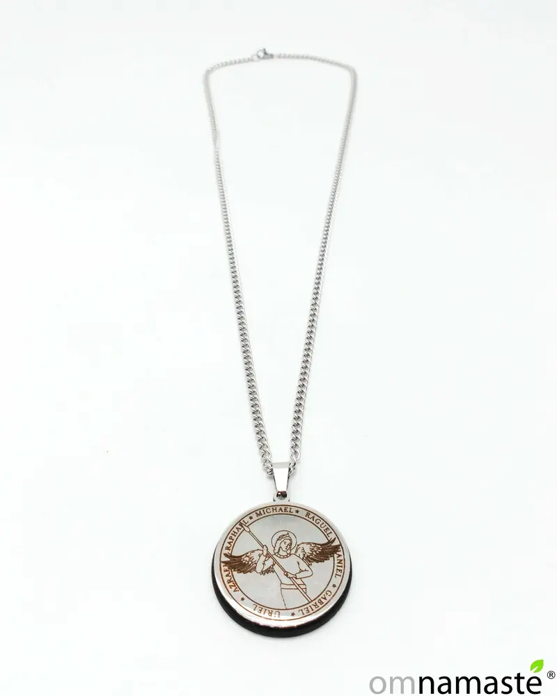 Collar Shungita con San Miguel
