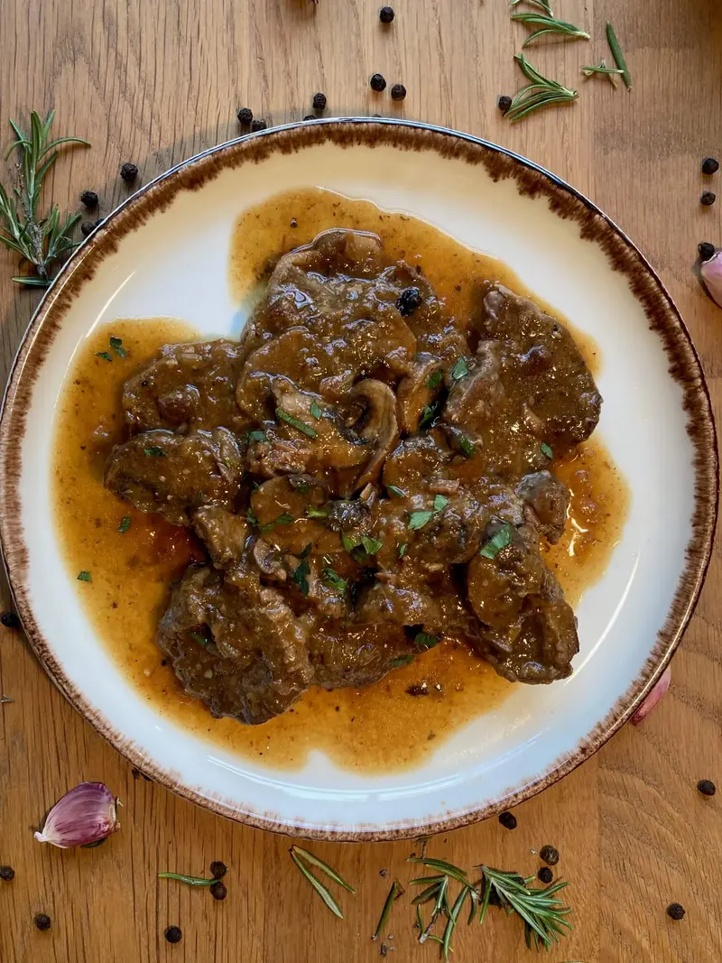 Fricandó de ternera (250g)