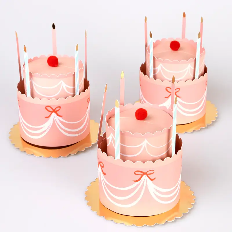 Gorritos con Forma de Tarta de Cumpleaños