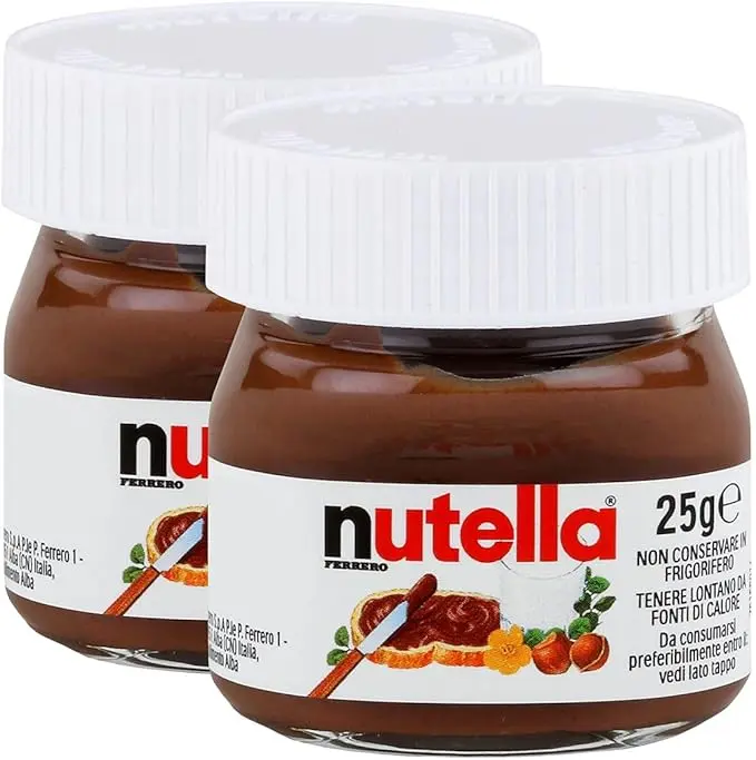 Juego de 2 Mini Tarros de Nutella (2x25g). El detalle perfecto para regalar, con la crema de avellanas y cacao más famosa del mundo en su icónico formato de cristal en miniatura.