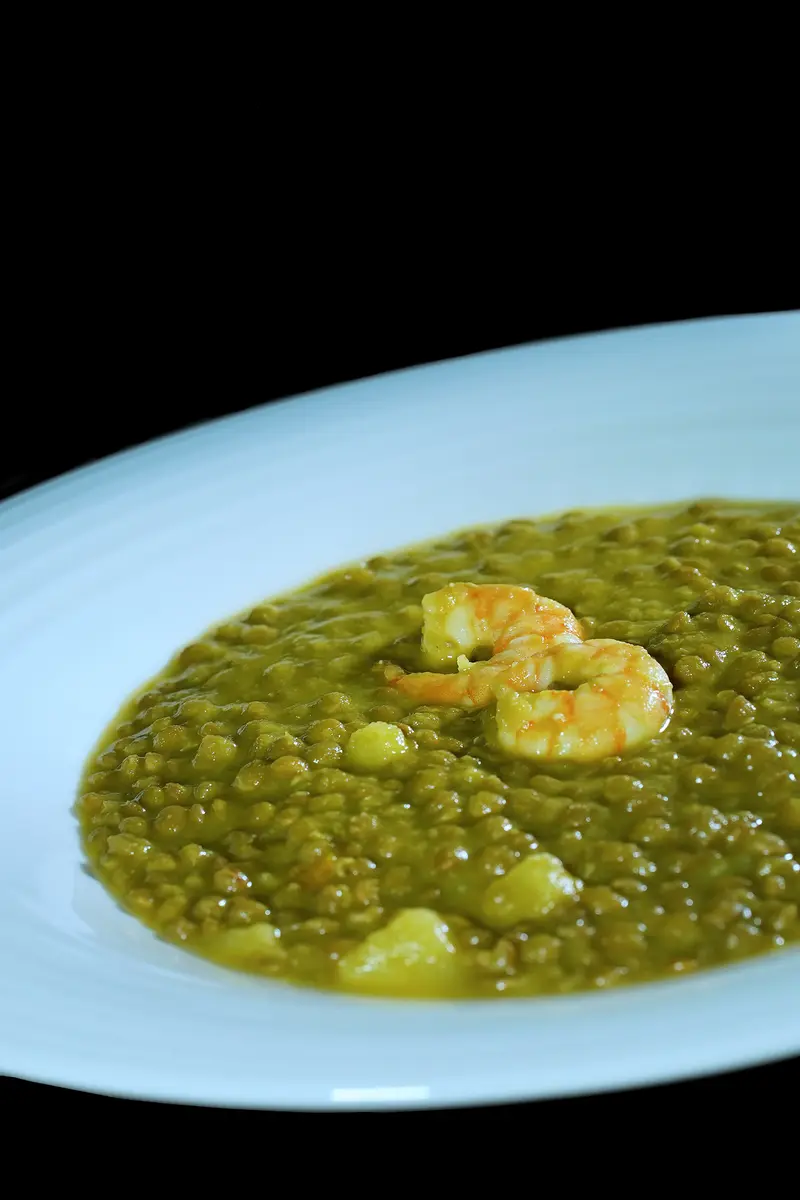 Lentejas al curry con gambón