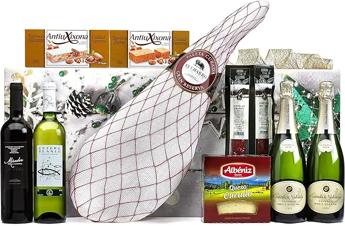 Lote de Navidad Clásico con Paleta Ibérica B837 de Cia&Co. Una cesta de regalo tradicional con una selección gourmet, ideal para empresas o para disfrutar en familia.