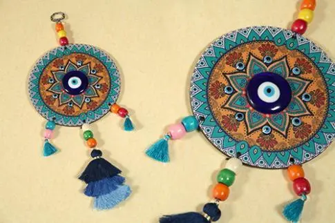 Mandala Madera con Ojo turco y borlas Azul 12x28cm