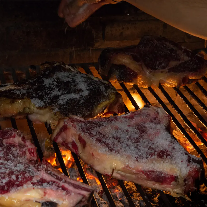 Menú Chuletón Barbacoa Cork Valley