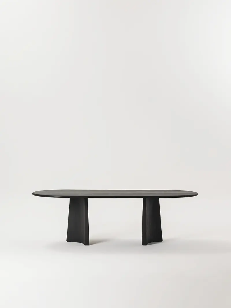 Mesa de comedor Lerie ovalada de microcemento