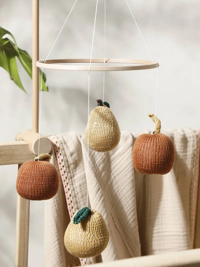 Móvil para bebés FRUITS, hecho a mano, de algodón, Montessori