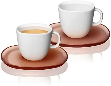 Nespresso LUME Juego de 2 Tazas de Espresso (80ml) y Platos. Un diseño italiano contemporáneo de Federica Biasi que reinventa el clásico juego de café con porcelana mate y platos ocre.