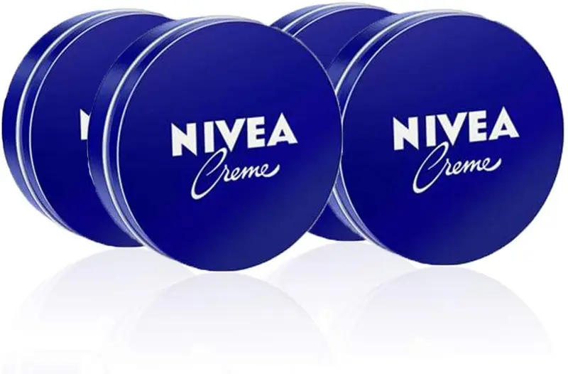 NIVEA Creme, Pack de 4 Latas de 150ml. La crema hidratante universal para toda la familia, con su icónica fragancia y fórmula que nutre y protege todo tipo de piel.