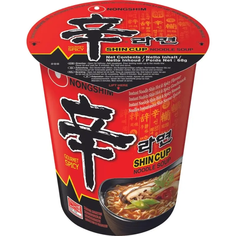 Nongshim Shin Ramyun, Pack de 12 Vasos de Fideos Instantáneos Coreanos. Sopa Picante de Ternera lista en 3 minutos. Formato Cup de 68g para una comida rápida.