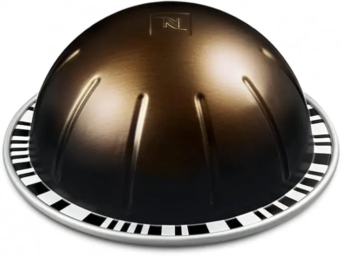 Pack de 20 Cápsulas Nespresso Vertuo Double Espresso Scuro. Un doble espresso (80ml) muy intenso y oscuro, con notas a cacao y vainilla, perfecto para una dosis extra de energía y sabor.
