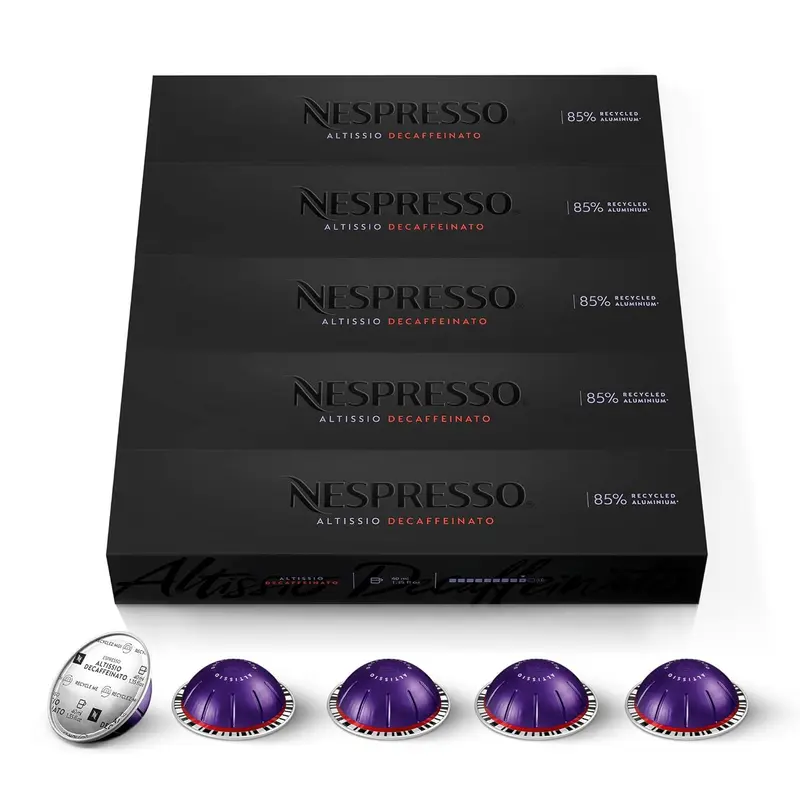 Pack de 50 Cápsulas Nespresso Vertuo Altissio Decaffeinato. Un café descafeinado de intensidad 9 para un espresso (40 ml) cremoso y con cuerpo, compatible solo con cafeteras Vertuo.