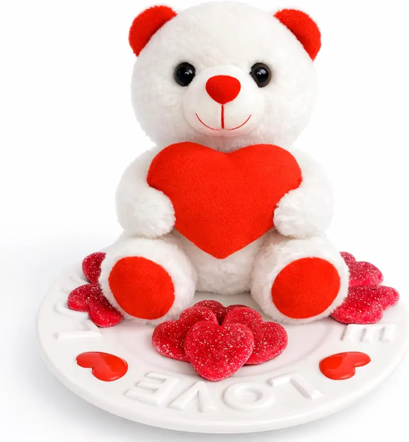 Peluche Premium Moments para San Valentín · Pack Dulce Romántico con 8 Gominolas Corazón + Plato de Cerámica LOVE y Osito de Peluche · Regalo Emocional y Decorativo
