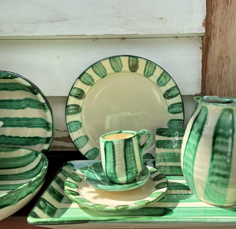 Plato llano rayas verde