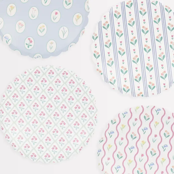 Platos grandes con estampado floral