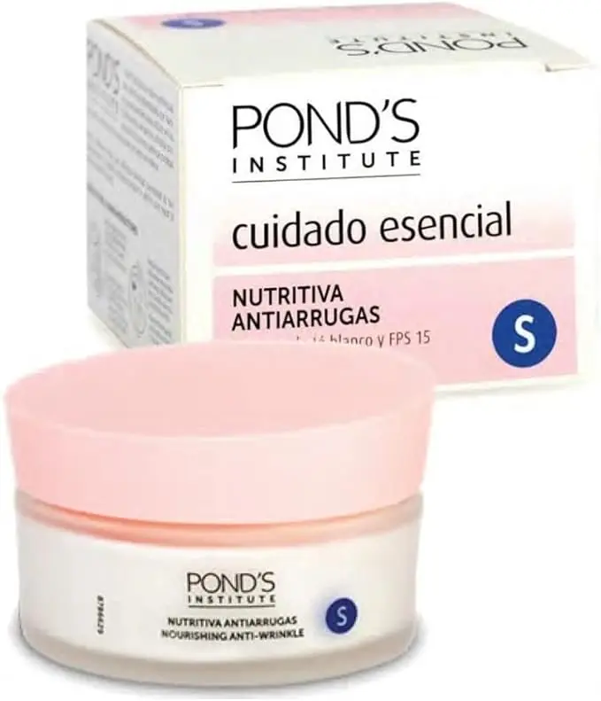Pond's Crema Facial Nutritiva Antiarrugas, 50 ml. Una crema para pieles secas que nutre en profundidad, combate los signos de la edad y protege del sol con SPF15.