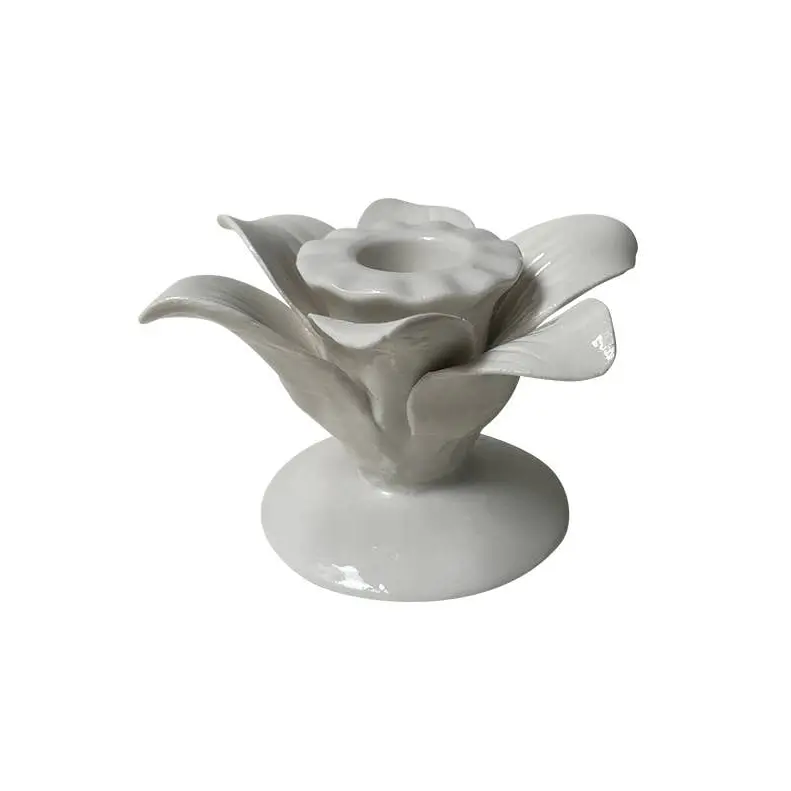 Portavelas de cerámica blanco con forma de flor