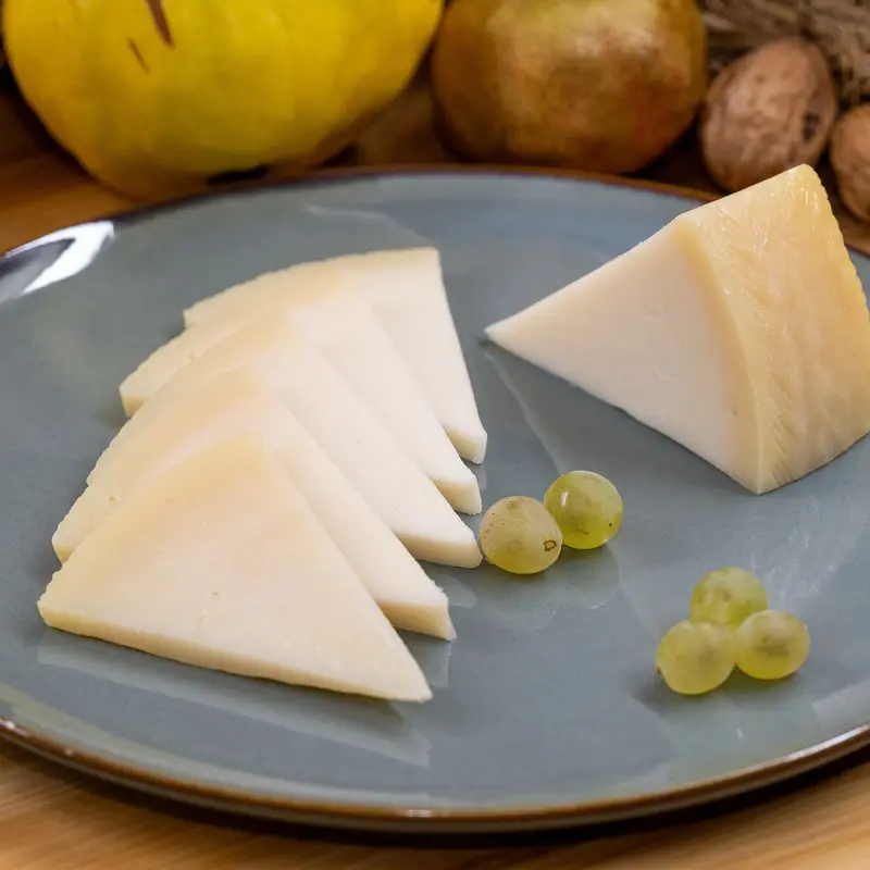 Queso de Cabra Curado de Leche Cruda Ecológico (Teruel)