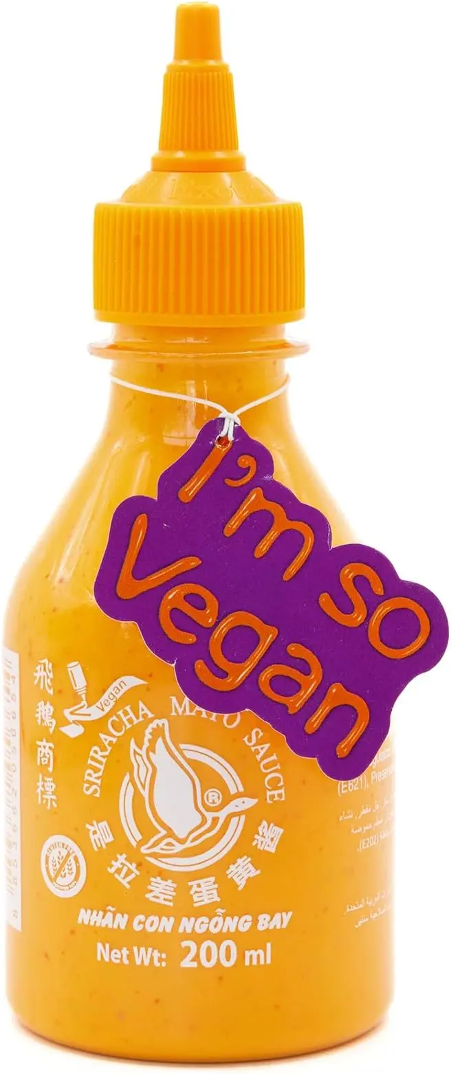 Salsa Sriracha Mayo Flying Goose (200 ml). La fusión perfecta de mayonesa cremosa y el auténtico picante de la salsa de chile Sriracha. Ideal para dipear y aderezar.