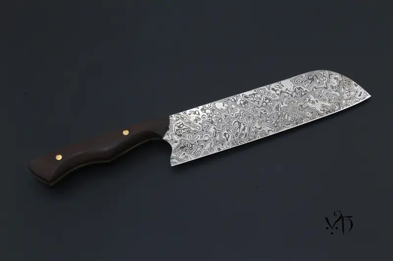 Santoku 170 mm – Cuchillo de chef forjado a mano en acero damasco (mango europeo)