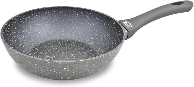 Sartén Wok Familiar Menax Focus de 28 cm. Fabricado en aluminio forjado con 5 capas de antiadherente efecto piedra y compatible con todo tipo de cocinas, incluida inducción.