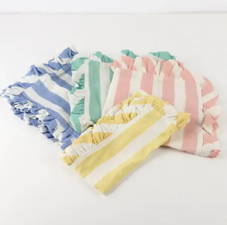 Servilletas / individuales de tela con volantes a rayas