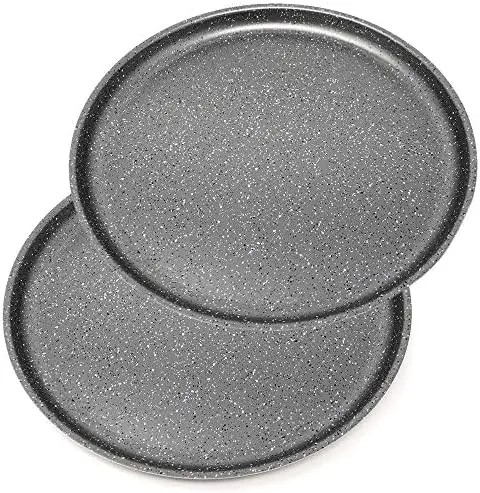 Set de 2 Moldes para Pizza Menax (30 cm). Un pack de dos bandejas de horno de aluminio con recubrimiento antiadherente, fabricadas en Italia para una pizza siempre crujiente.