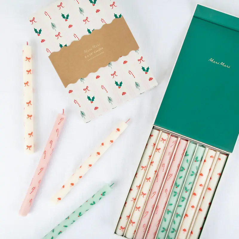 Set de 8 Velas de Mesa Navideñas con Diseños Festivos