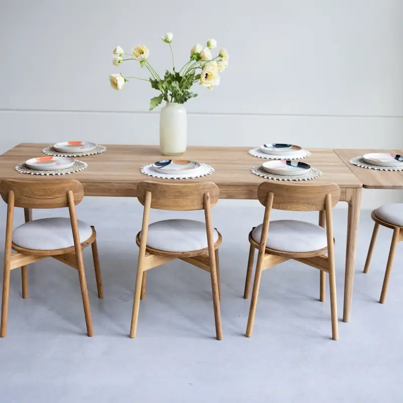 Table à manger extensible en bois massif de chêne Bergamo - NordicStory