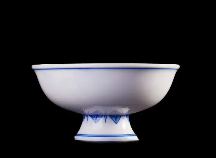 Taza # 26245, porcelana Jingdezhen, pintada a mano, 60 ml.