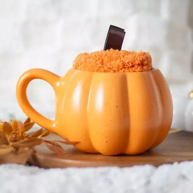 Taza Calabaza con Calcetines 480ml