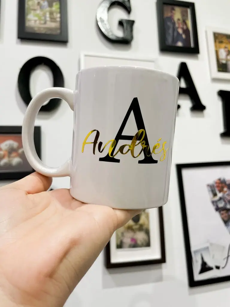 Taza personalizada en vinil
