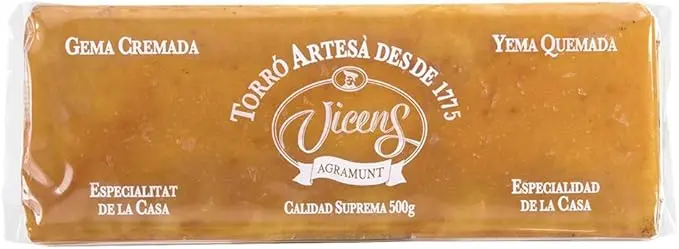 Torrons Vicens Turrón de Yema Quemada, formato grande de 500g. El clásico turrón artesanal con un 52% de almendra, textura suave y el inconfundible sabor de la yema tostada.