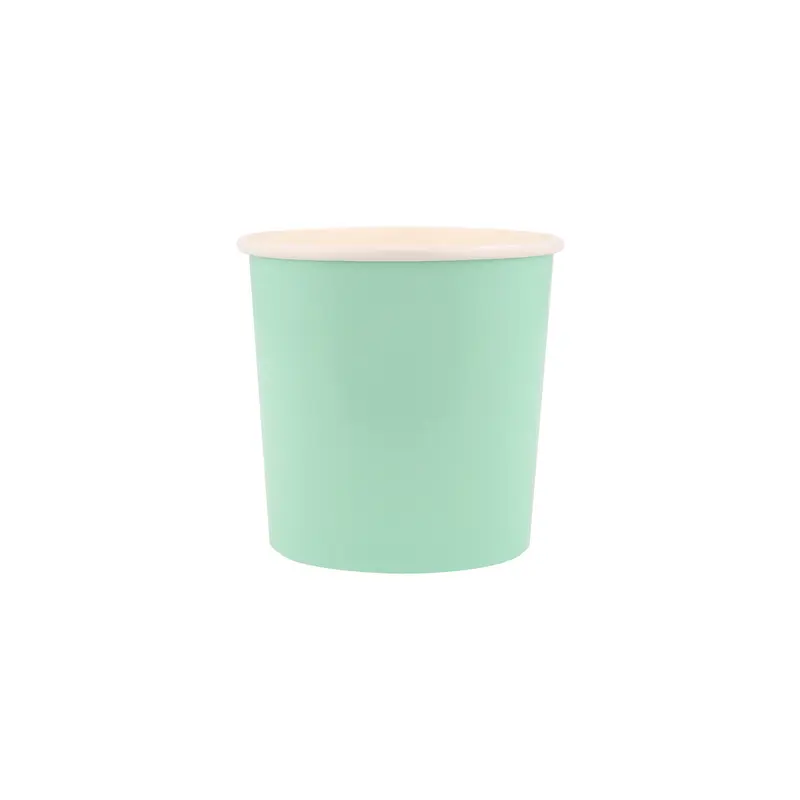 Vasos pequeños verdes