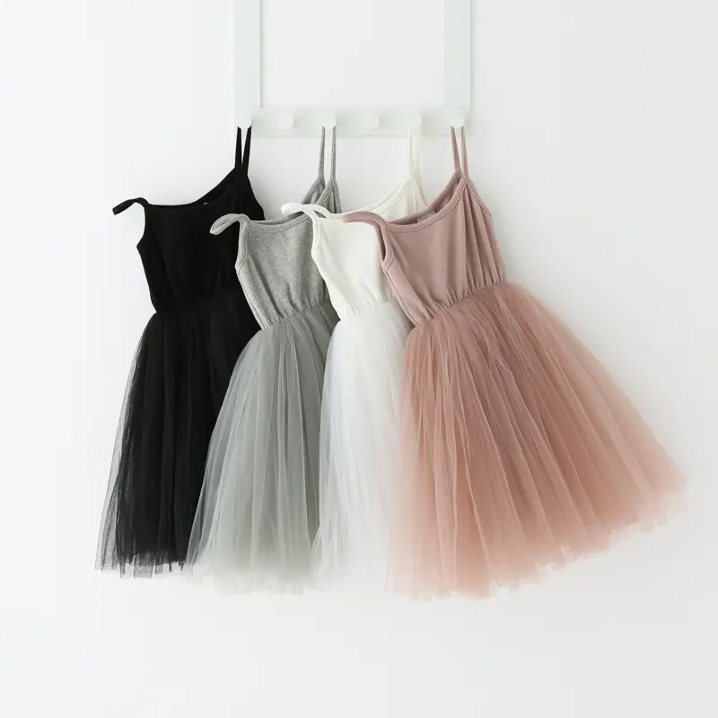 Vestido de tul y tirantes